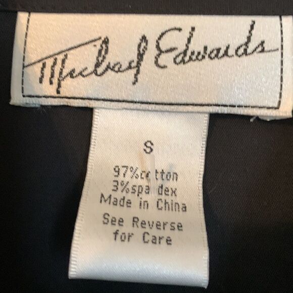 Michael Edwards size small long sleeve designer blouse w/embroidery detail. - Picture 6 of 8